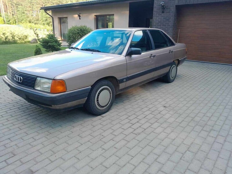 Photo 1 - Audi 100 1987 y Sedan