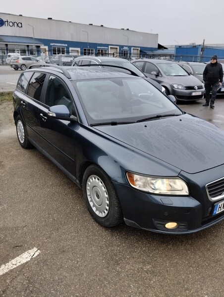 Фотография 5 - Volvo V50 2010 г Универсал