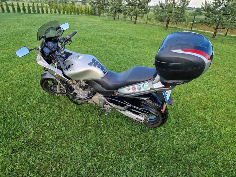 Nuotrauka 7 - Honda Hornet 2001 m Klasikinis / Streetbike motociklas