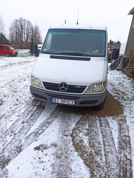 Photo 1 - Mercedes-Benz Sprinter 2005 y Heavy minibus