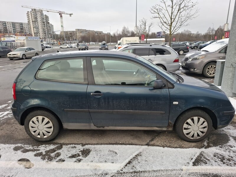 Photo 3 - Volkswagen Polo 2003 y Hatchback