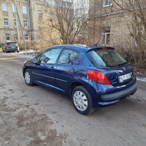 Photo 5 - Peugeot 207 2008 y Hatchback