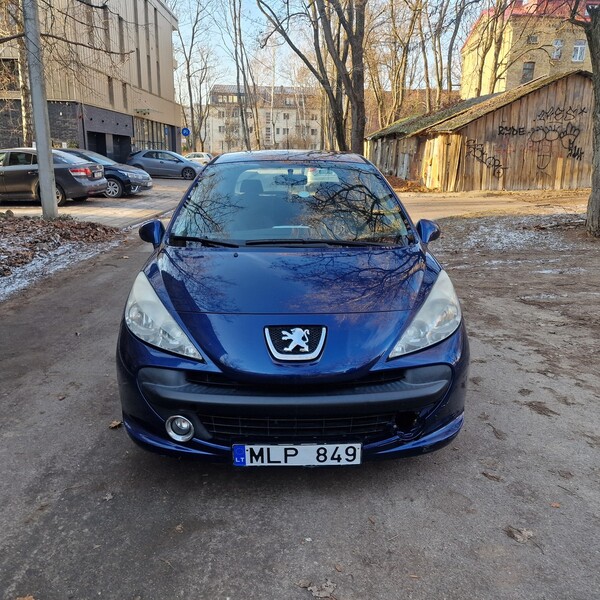 Photo 2 - Peugeot 207 2008 y Hatchback