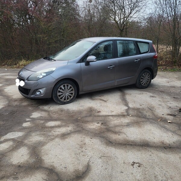 Photo 9 - Renault Grand Scenic 2011 y Van