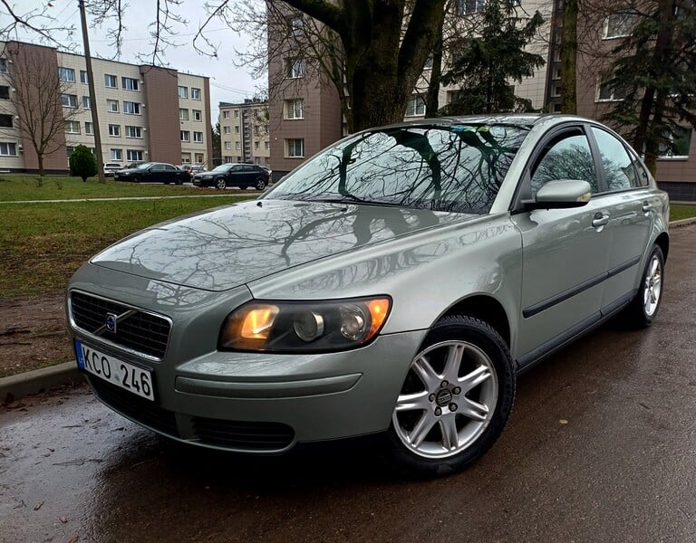 Фотография 5 - Volvo S40 2005 г Хэтчбек