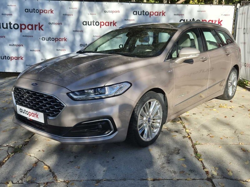 Photo 1 - Ford Mondeo Hybrid 2020 y