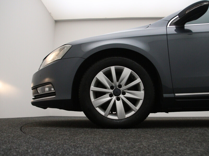 Фотография 25 - Volkswagen Passat 2011 г Универсал