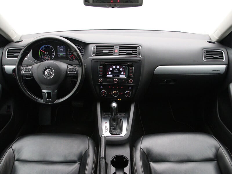 Photo 2 - Volkswagen Jetta 2013 y Sedan