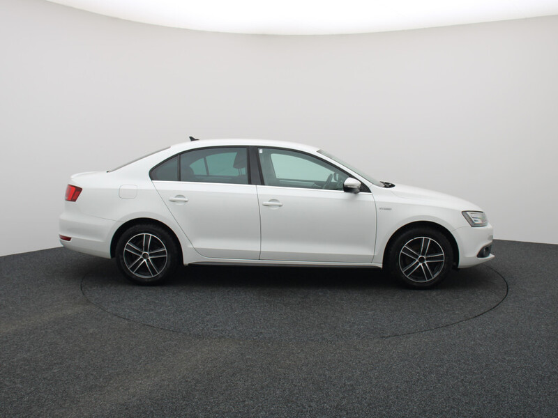 Photo 9 - Volkswagen Jetta 2013 y Sedan