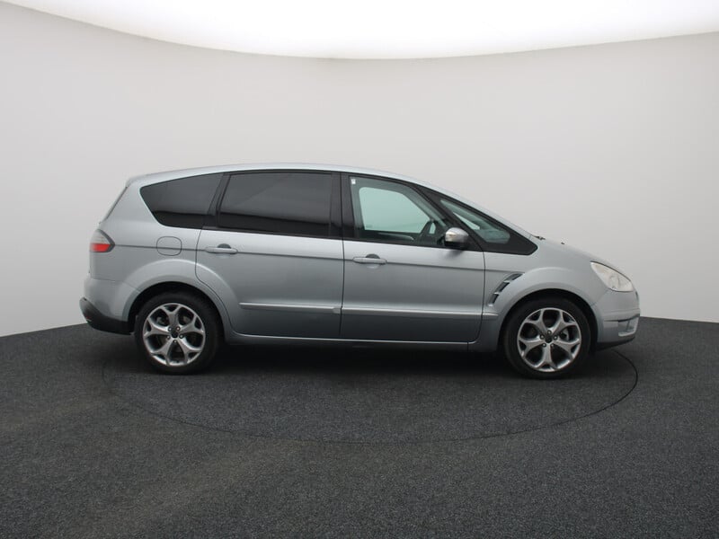 Photo 9 - Ford S-Max 2010 y Van