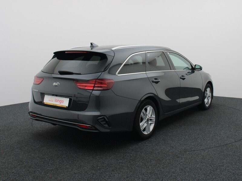 Photo 8 - Kia Cee&apos;d 2020 y Wagon