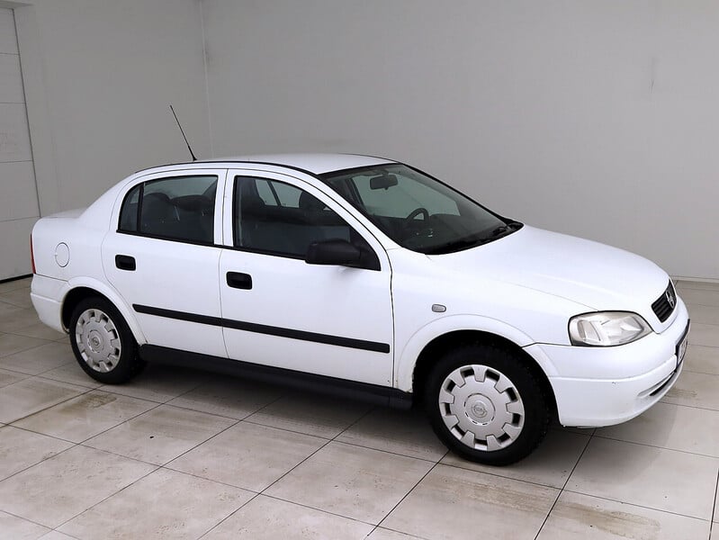 Photo 1 - Opel Astra 2005 y Sedan