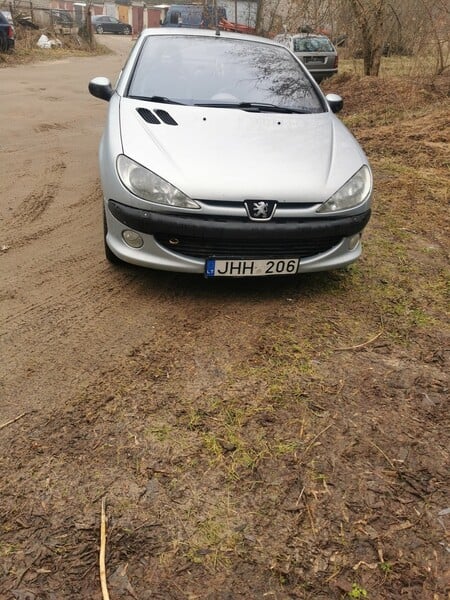 Photo 1 - Peugeot 206 CC 2001 y Convertible