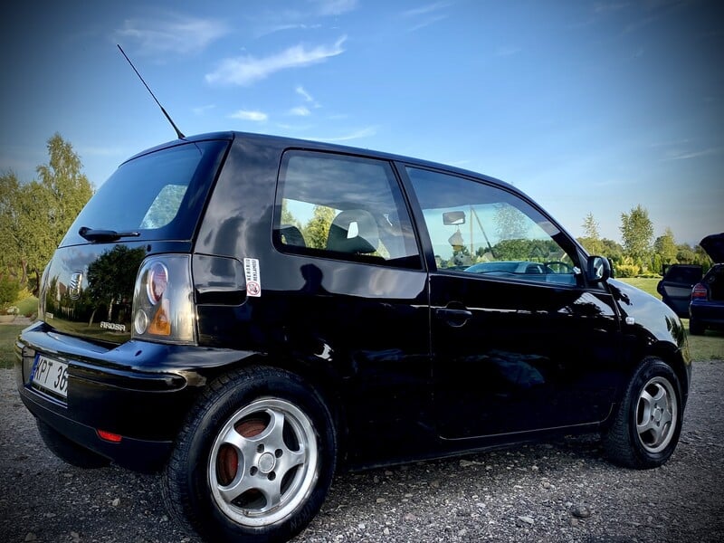 Photo 6 - Seat Arosa 2004 y Hatchback