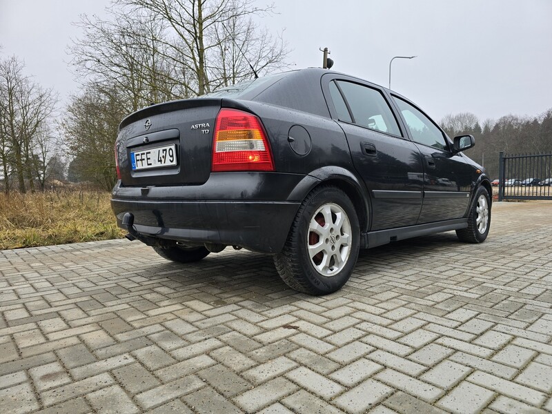 Фотография 7 - Opel Astra 1998 г Хэтчбек