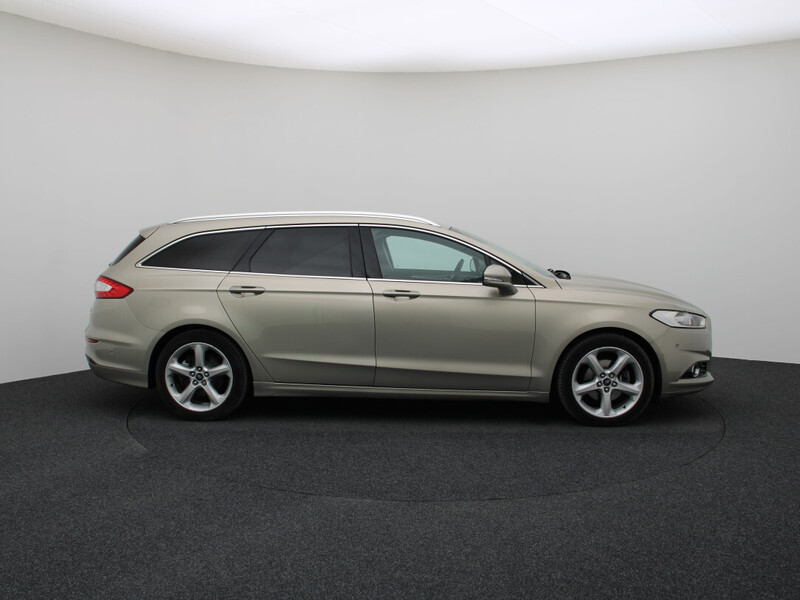 Photo 9 - Ford Mondeo 2015 y Wagon