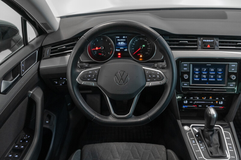 Photo 10 - Volkswagen Passat 2022 y Sedan