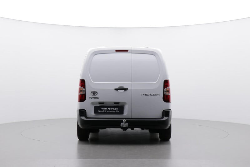 Photo 4 - Toyota Proace City 2024 y Commercial auto (with box)