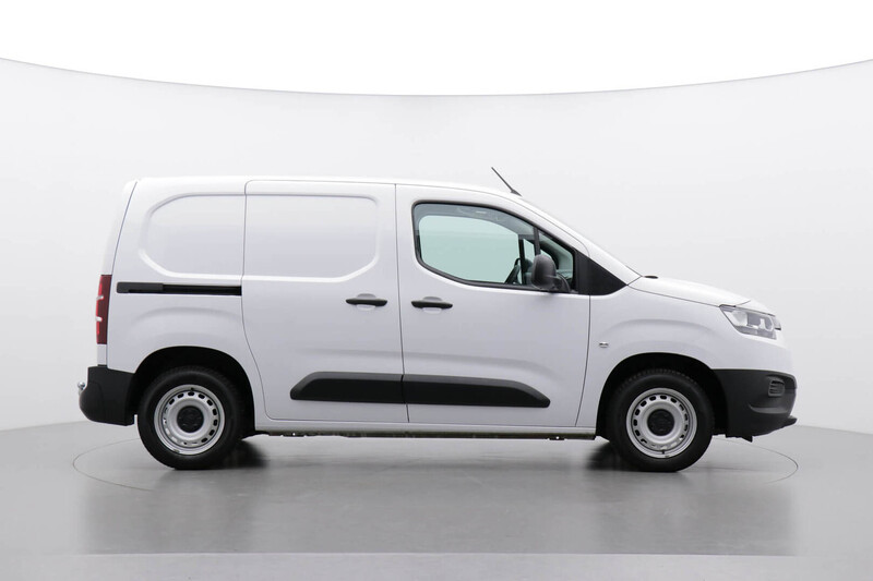 Photo 13 - Toyota Proace City 2024 y Commercial auto (with box)