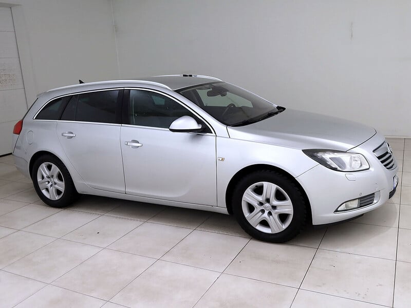 Фотография 1 - Opel Insignia 2011 г Универсал