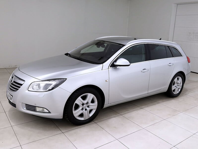 Фотография 2 - Opel Insignia 2011 г Универсал