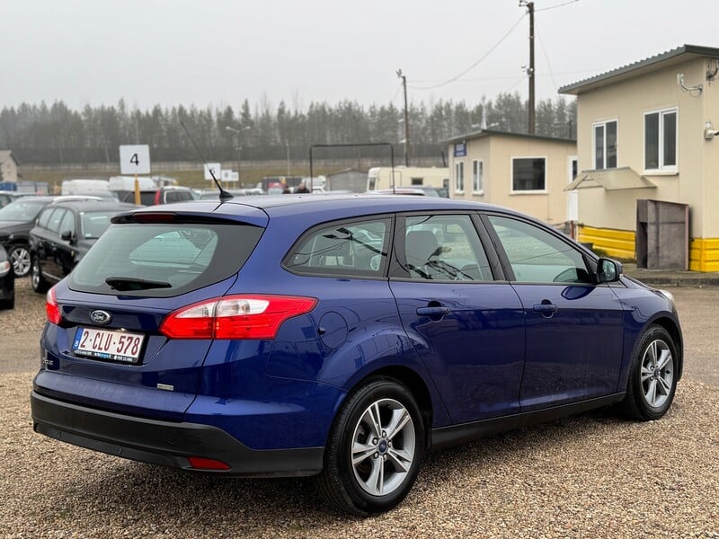 Photo 2 - Ford Focus 2015 y Wagon