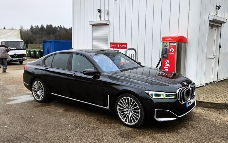 Фотография 6 - Bmw 730 2019 г Седан