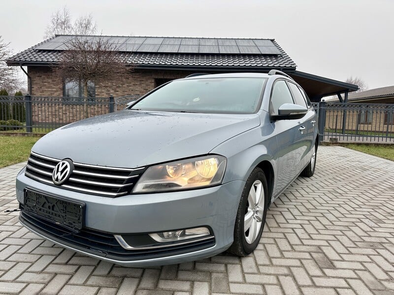 Фотография 1 - Volkswagen Passat 2011 г Универсал