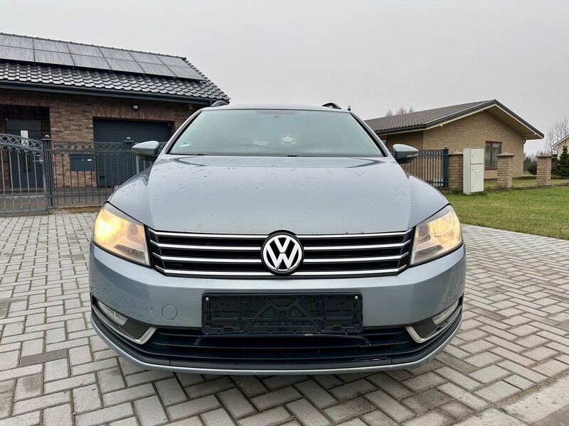 Фотография 2 - Volkswagen Passat 2011 г Универсал