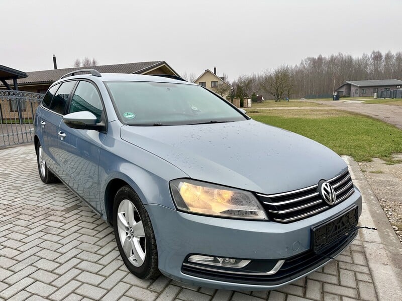 Фотография 3 - Volkswagen Passat 2011 г Универсал