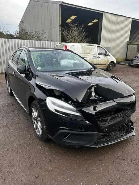 Photo 4 - Volvo V40 2017 y parts