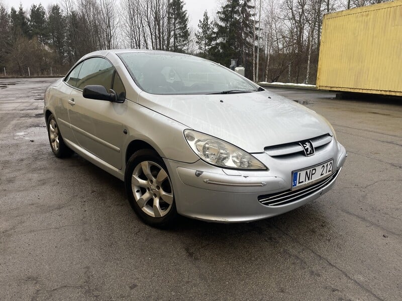 Photo 1 - Peugeot 307 CC 2004 y Convertible