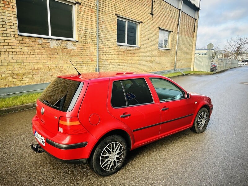 Photo 6 - Volkswagen Golf TDI 2000 y