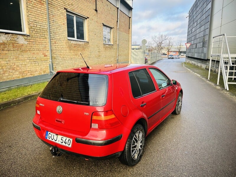 Photo 7 - Volkswagen Golf TDI 2000 y