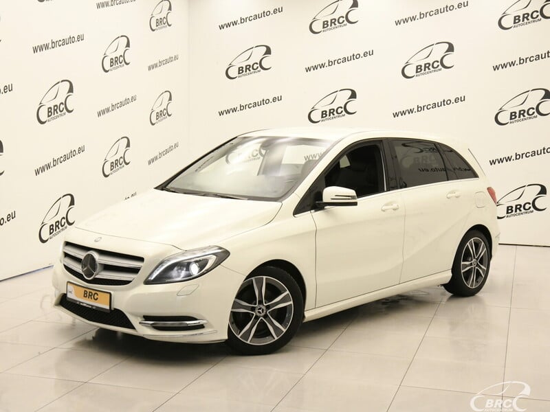 Photo 1 - Mercedes-Benz B 180 2012 y Hatchback