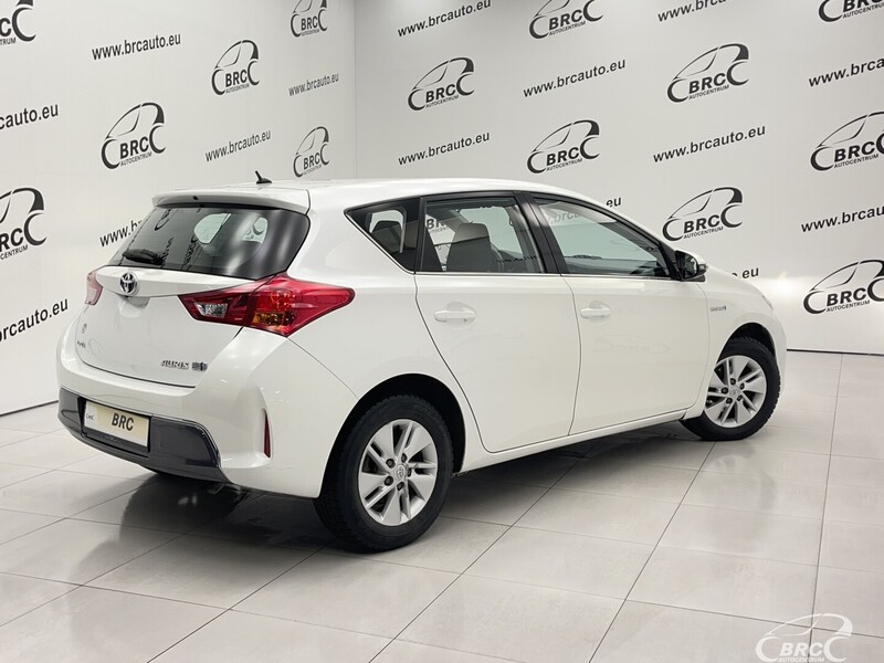 Nuotrauka 2 - Toyota Auris 1.8 Hybrid Automatas 2013 m