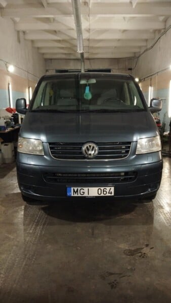 Photo 1 - Volkswagen Caravelle 2009 y Minibus