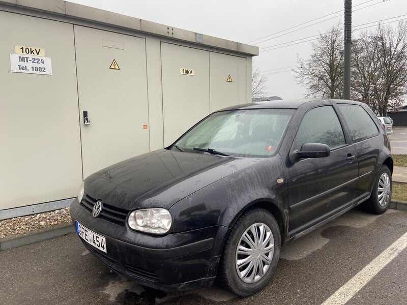 Nuotrauka 1 - Volkswagen Golf 1999 m Hečbekas