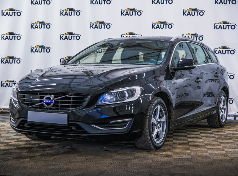 Фотография 1 - Volvo V60 2017 г Универсал