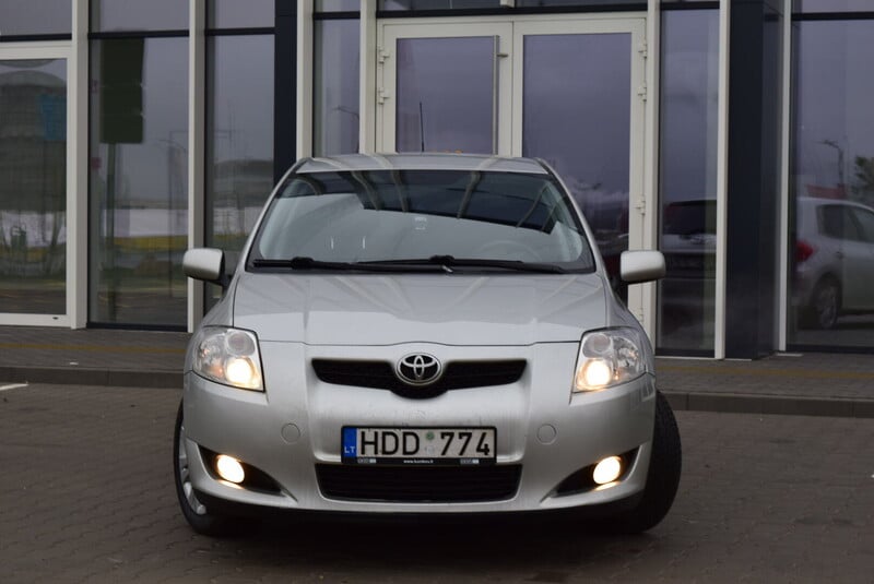 Nuotrauka 2 - Toyota Auris 2010 m Hečbekas