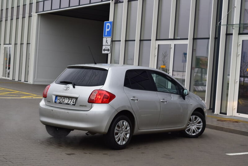 Nuotrauka 4 - Toyota Auris 2010 m Hečbekas