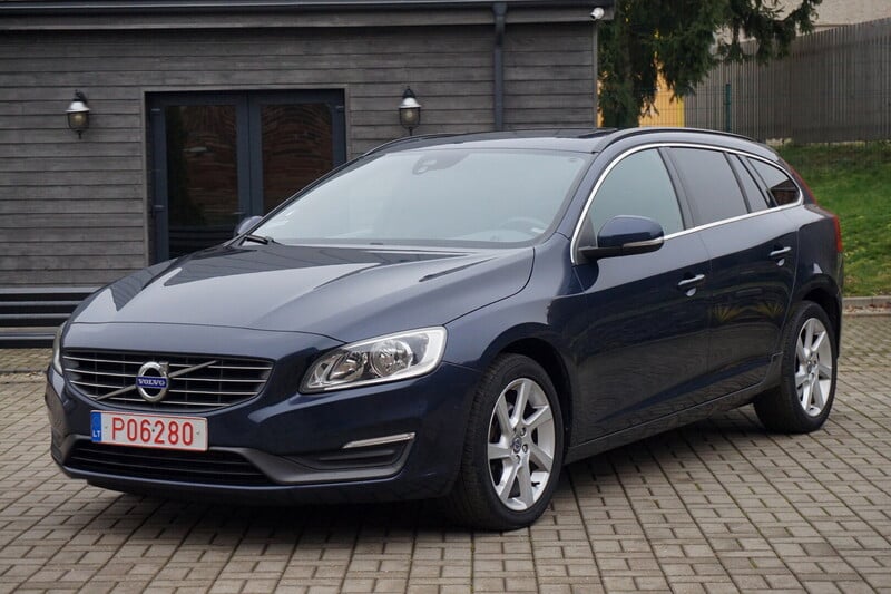 Фотография 1 - Volvo V60 2014 г Универсал