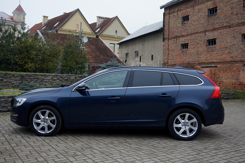 Фотография 5 - Volvo V60 2014 г Универсал