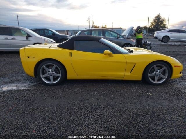 Photo 14 - Chevrolet Corvette 2005 y Convertible