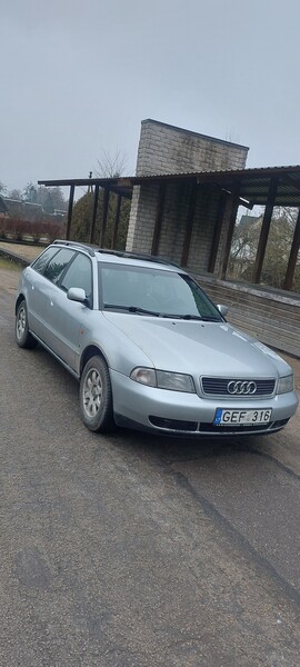 Photo 2 - Audi A4 1996 y Wagon