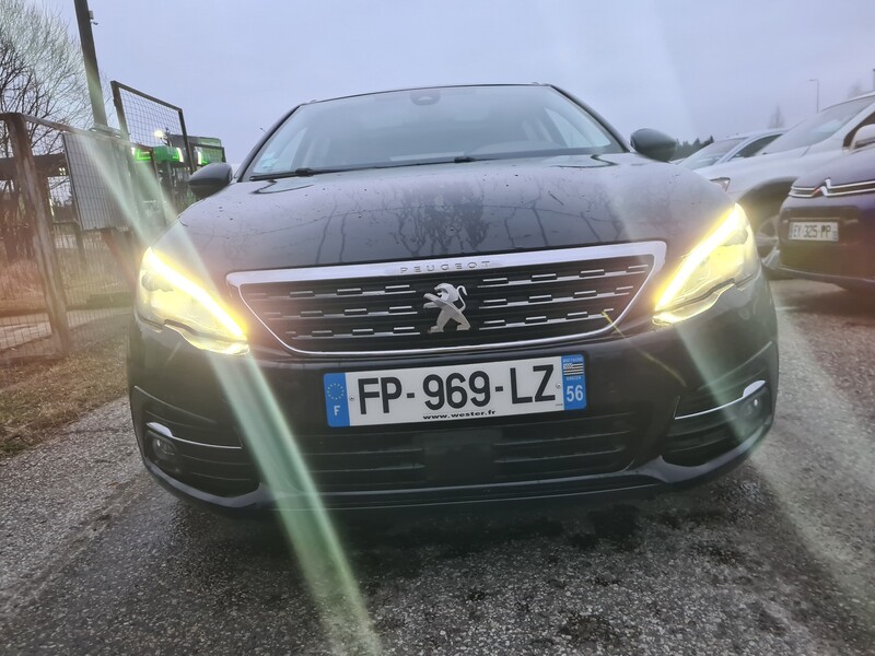 Photo 2 - Peugeot 308 2018 y Wagon