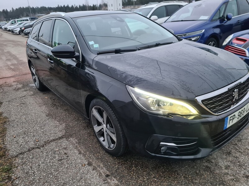 Photo 3 - Peugeot 308 2018 y Wagon