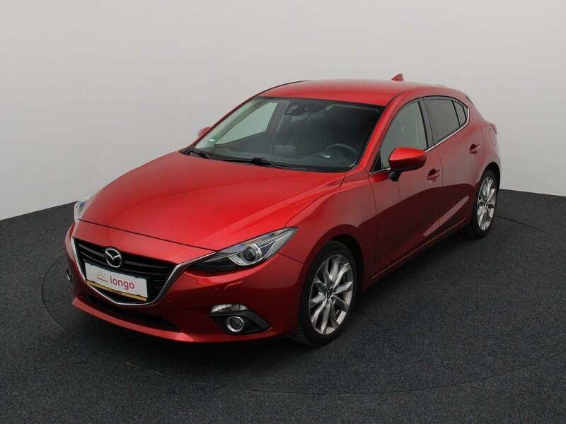 Фотография 1 - Mazda 3 2016 г Хэтчбек