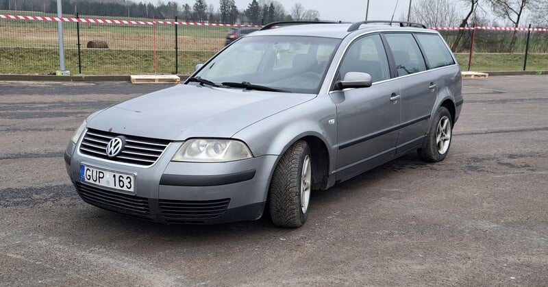 Photo 2 - Volkswagen Passat 2002 y Wagon