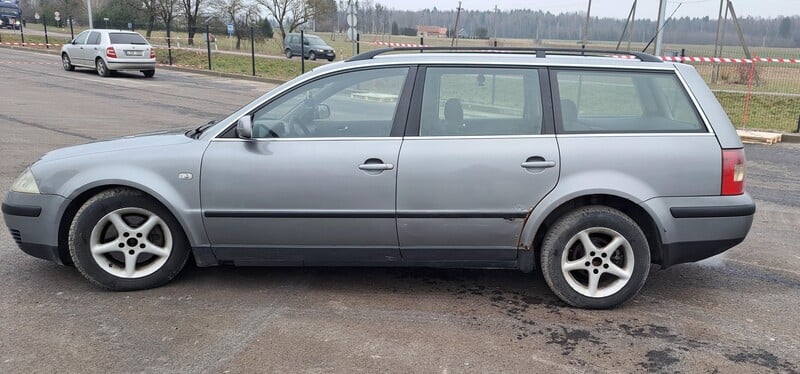 Photo 3 - Volkswagen Passat 2002 y Wagon